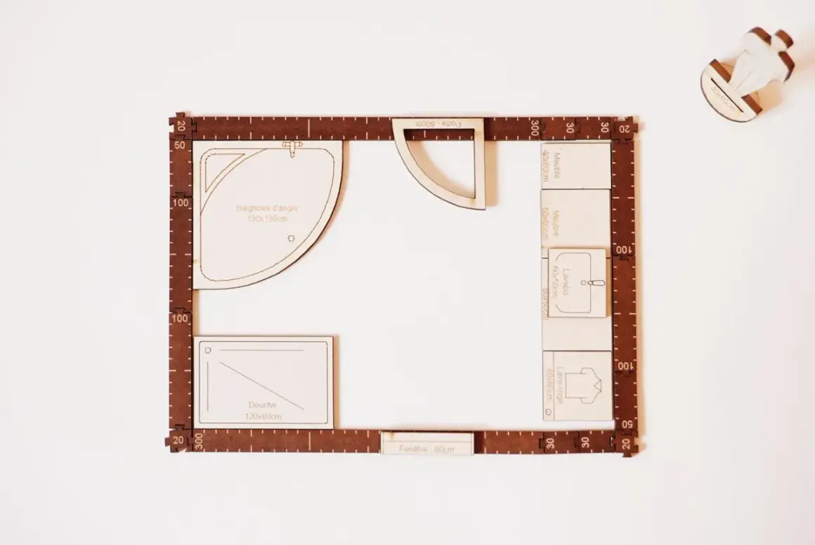 Maquette d'une salle de bain 9m2 avec baignoire d'angle, douche, lavabo, meubles et fenêtre.
