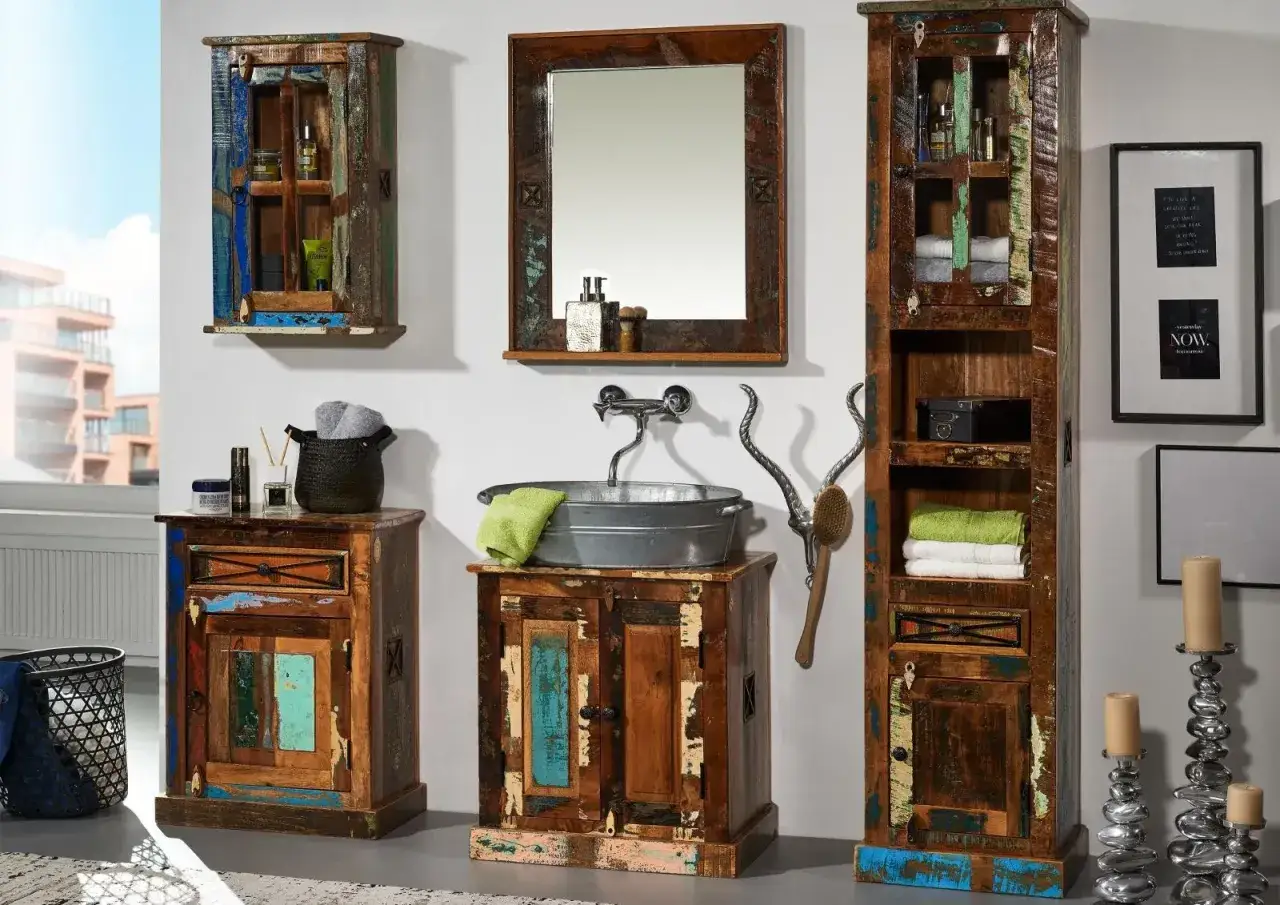 Ambiance salle de bain rustique avec meubles en bois recyclé. Une belle idée meuble salle de bain à faire soi-même pour un style unique.
