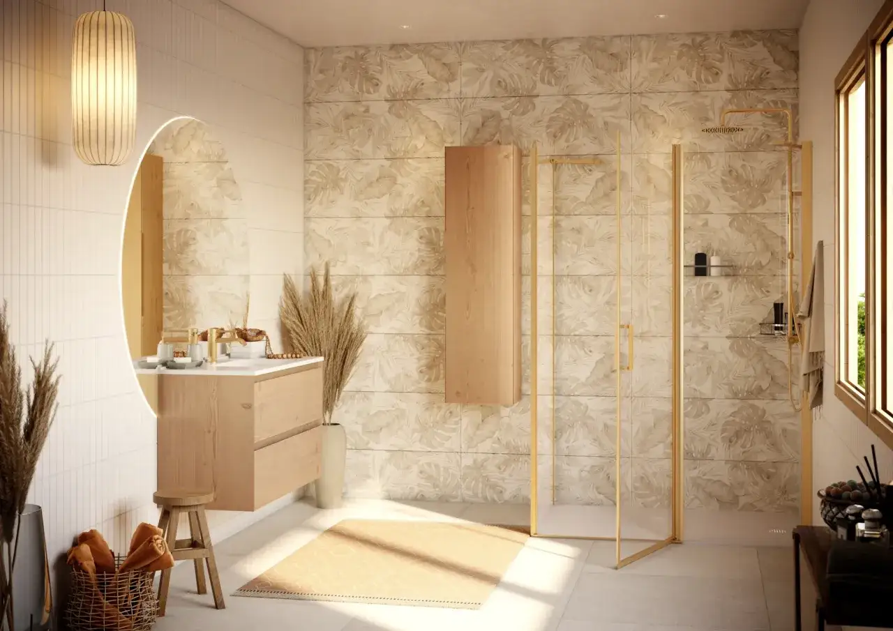 Une salle de bain lumineuse avec des touches de bois, des plantes et des détails dorés. Une belle inspiration salle de bain pour une ambiance zen et naturelle.