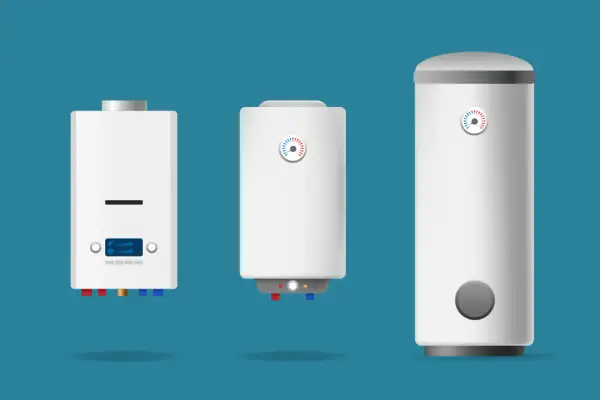 Trois chauffe-eau électriques blancs de tailles différentes sur fond bleu.